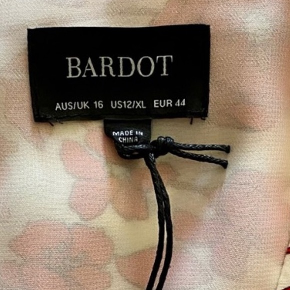 Bardot Fiesta Floral Faux Wrap Midi Dress Size 12 Red Asymmetrical Ruffles NEW - Picture 9 of 12